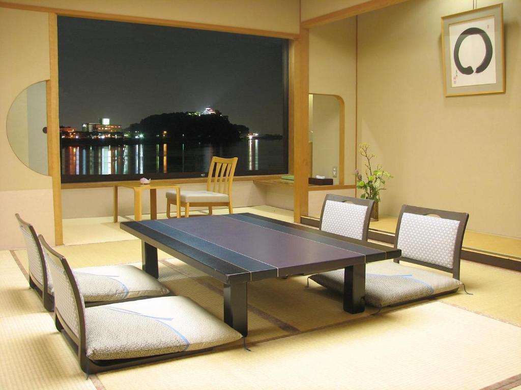 Hotel Shunjuan Hasshokaku Mizunowo Kakamigahara Camera foto